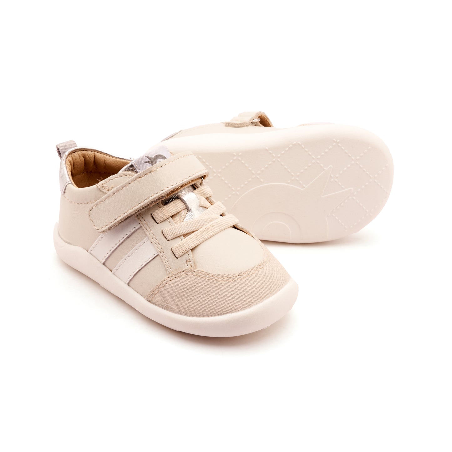 Old Soles 8070 Bowler Ground kids leather shoe in Vanilla, Snow, and Silver with bow detail