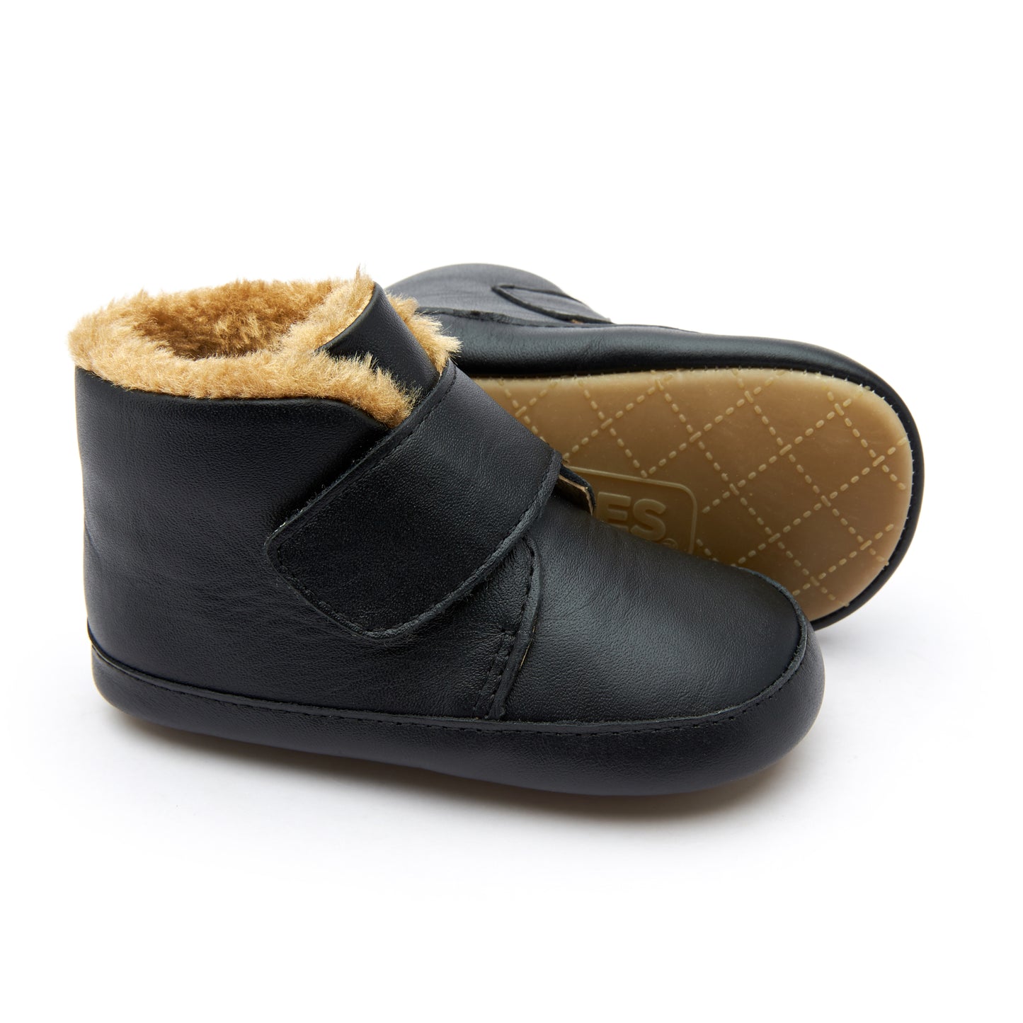 Old Soles 0044R Shloofy baby leather shoe in Black with soft sole detail