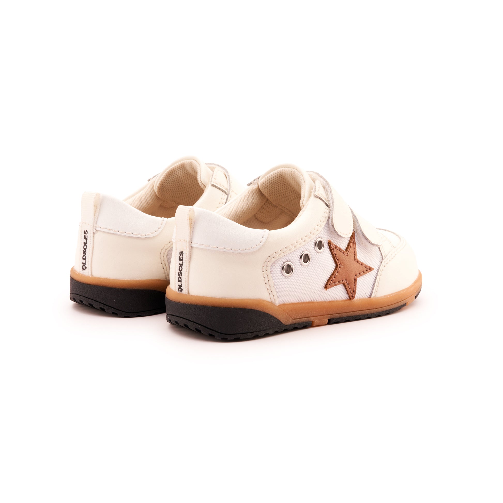 Star-Squad_WHITE-SNOW-WHITE-TAN-GUMBLACKSOLE