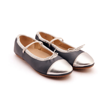 Old Soles 621 Shanni Flat kids leather flat in Navy and Silver with classic detail