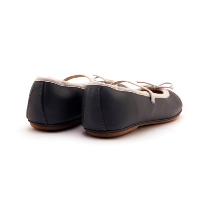 Old Soles 621 Shanni Flat kids leather flat in Navy and Silver with classic detail
