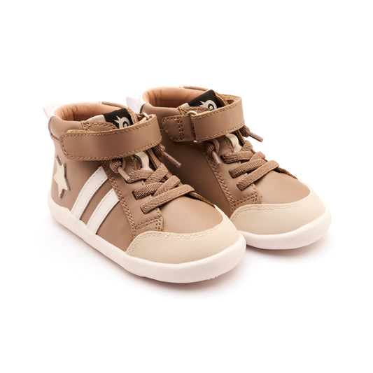 Old Soles 8068 Boss Ground kids leather shoe in Taupe, Sporco, and Snow with rubber sole detail