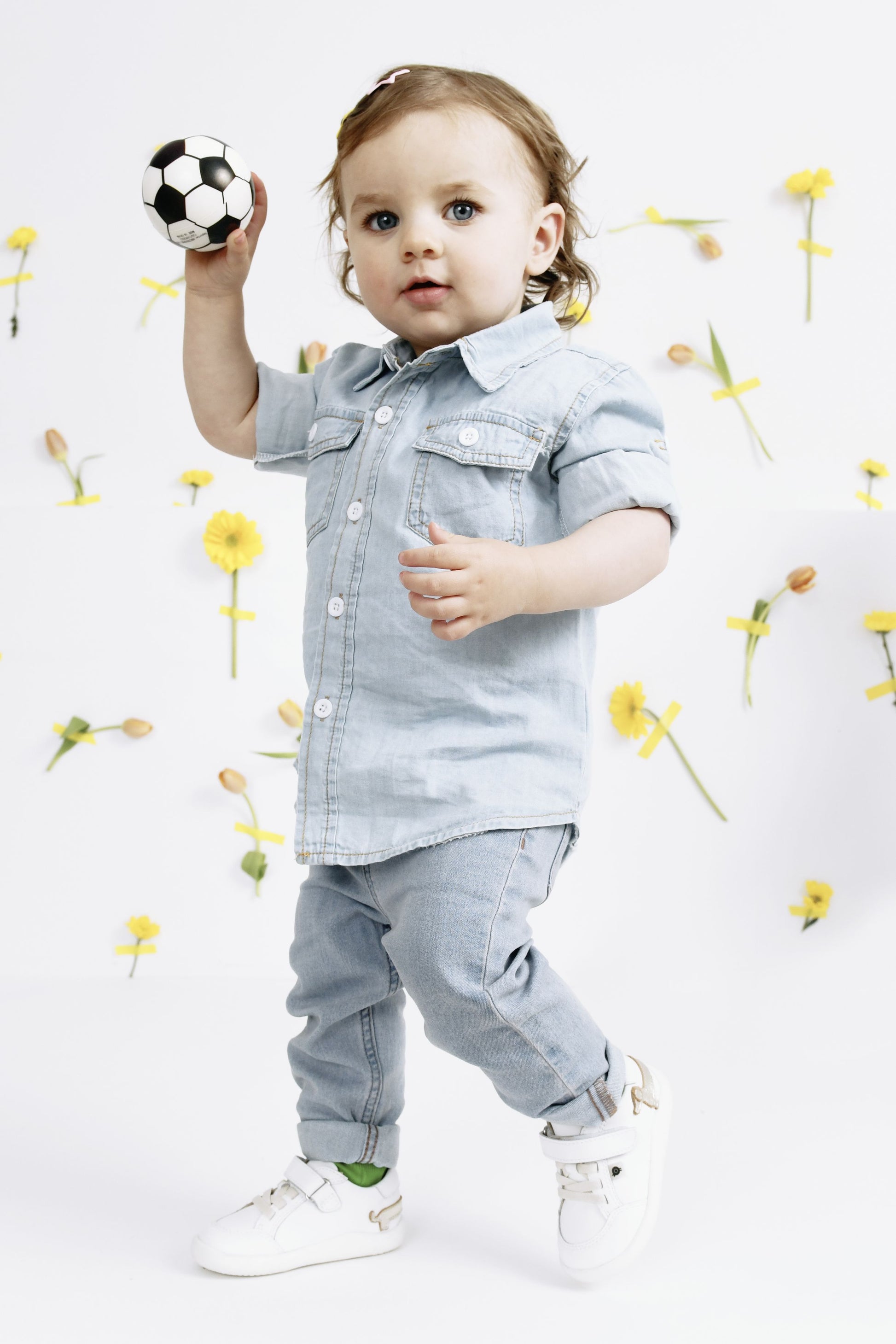 Old Soles 8089 Dash Ground kids leather shoe in Snow and Gold with rubber sole detail