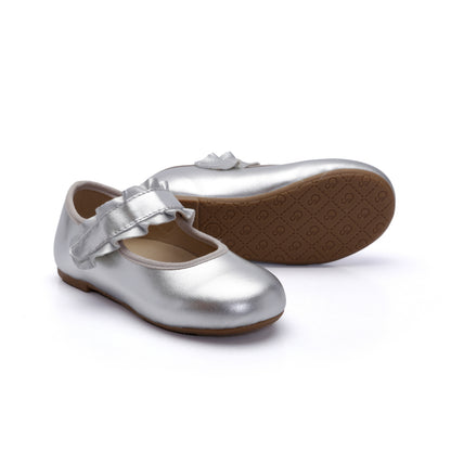 Old Soles 818 Frilly Jane kids leather flat in Silver with ruffle detail